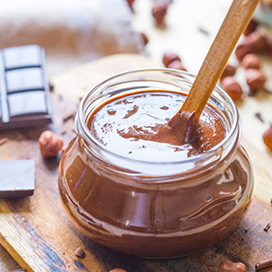 An easy way to prepare Nutella chocolate at home