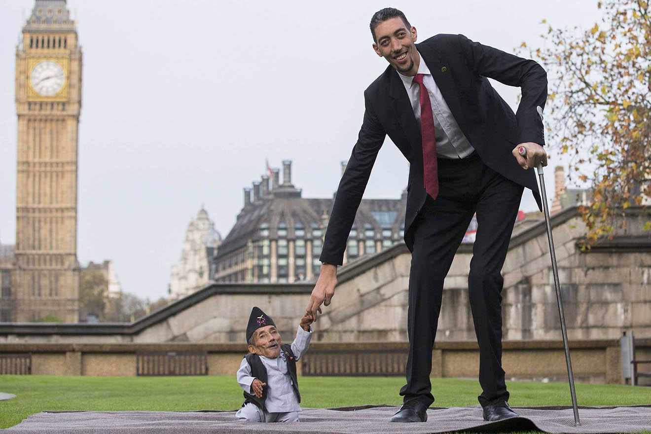 Worlds Tallest Man Meets Worlds Shortest Man