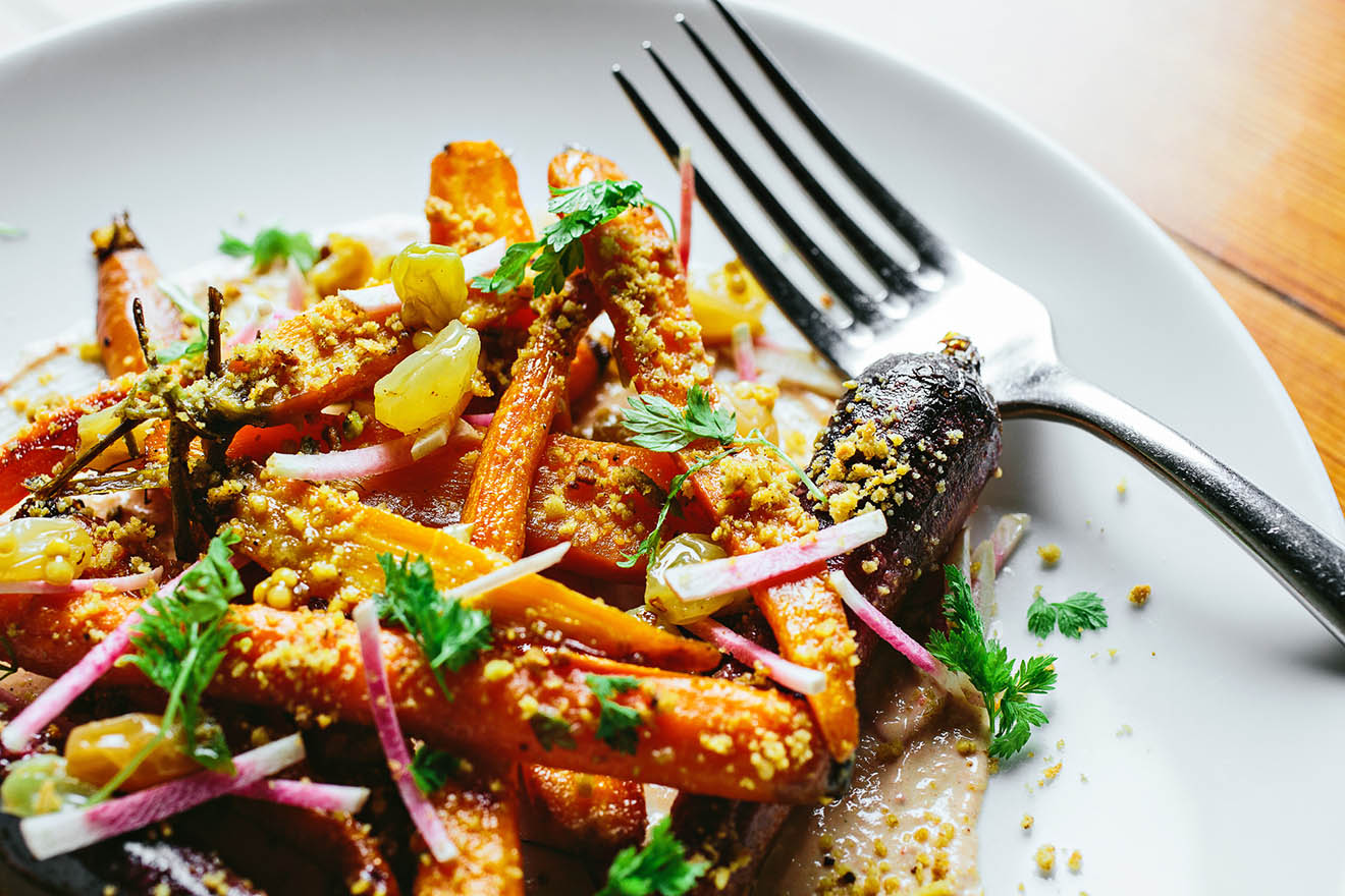 Fennel, Cherry Tomato & Chicken Salad with Toasted Pistachios